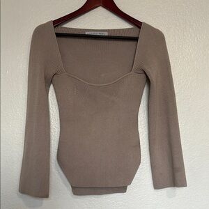 Liliana Real Ribbed Top sand-colored sand neckline with sleeves size M